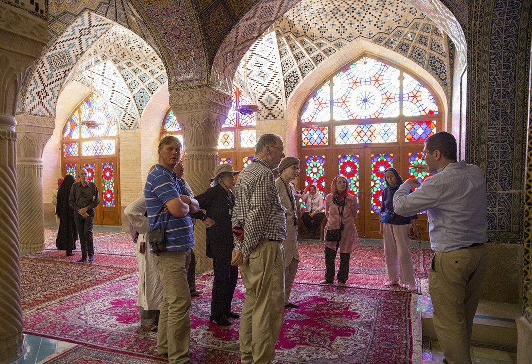 استقبال گردشگران حوزه سلامت قزاقستان برای سفر به شیراز استقبال گردشگران حوزه سلامت قزاقستان برای سفر به شیراز