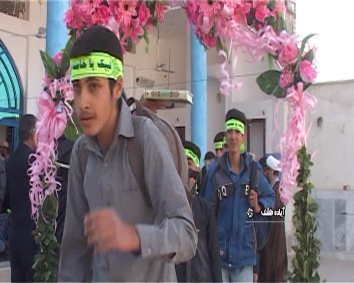 اعزام دانش آموزان آباده طشک به مناطق عملیاتی دفاع مقدس