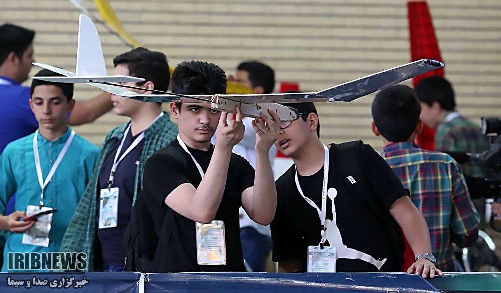 برگزاری نخستین مسابقات هوا و فضا دانش آموزی در آبادان