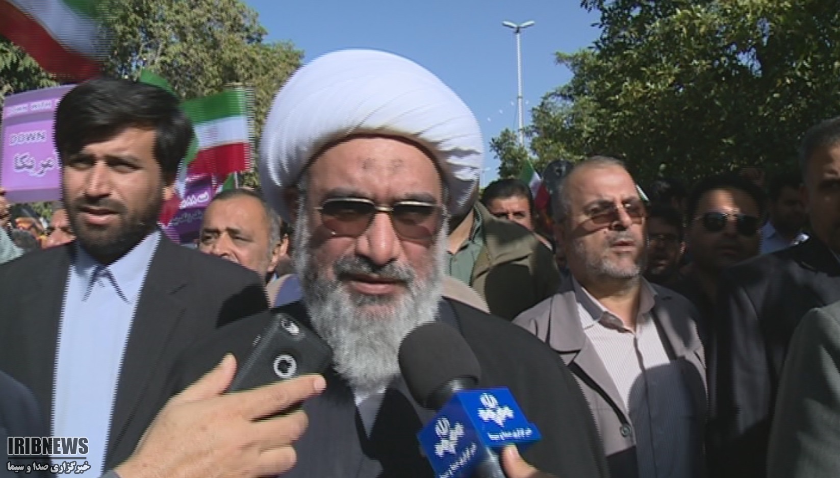 حفظ بصیرت راه مقابله با فتنه‌هاست