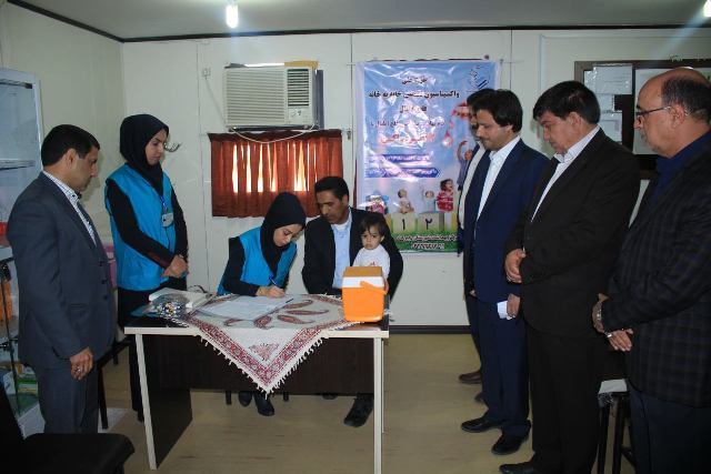 مرحله اول واکسیناسیون فلج اطفال در جنوب استان کرمان مرحله اول واکسیناسیون فلج اطفال در جنوب استان کرمان