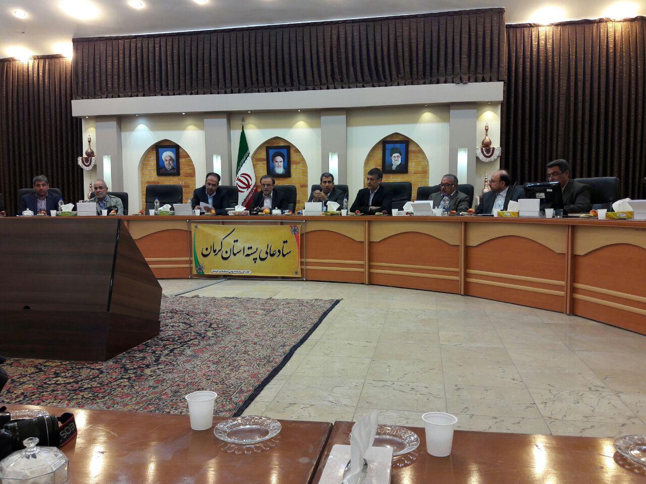 حل مشکلات پسته کرمان با تجمیع ان در بورس کشور+گزارش حل مشکلات پسته کرمان با تجمیع ان در بورس کشور+گزارش