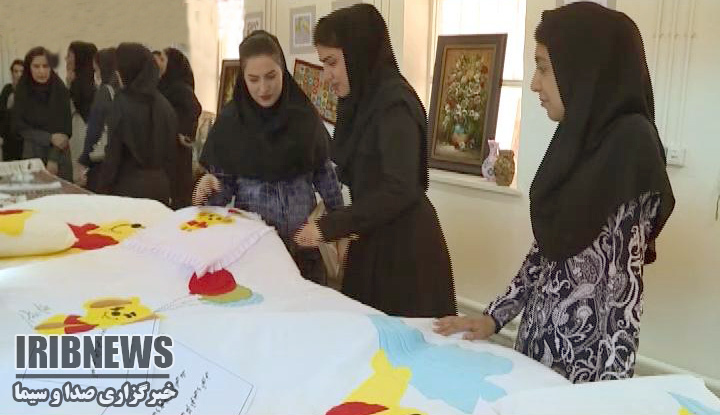 گشایش نمایشگاه صنایع دستی در مرکز آموزش فنی و حرفه ای مهاباد گشایش نمایشگاه صنایع دستی در مرکز آموزش فنی و حرفه ای مهاباد