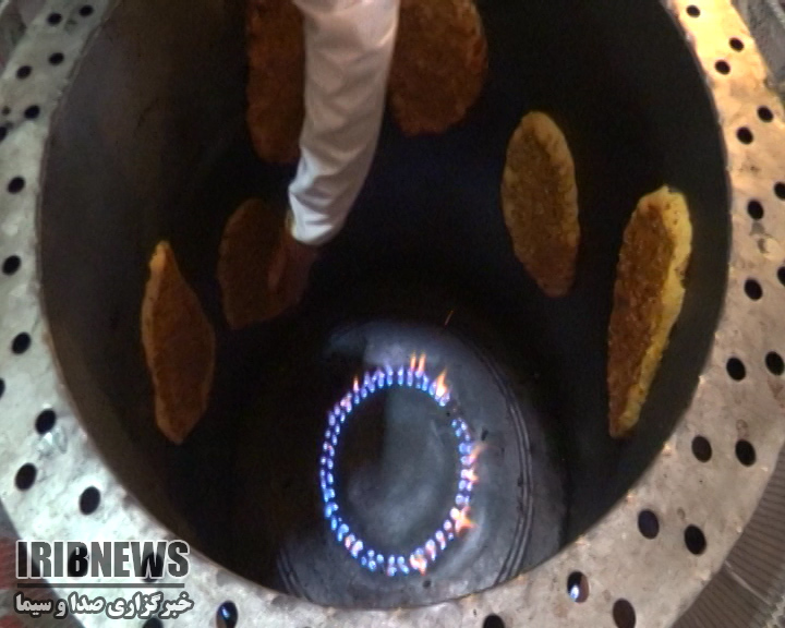 برگزاری کارگاه آموزشی پخت نان های محلی برگزاری کارگاه آموزشی پخت نان های محلی