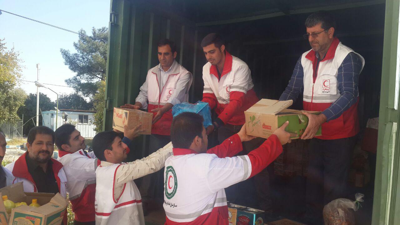 ارسال دومین محموله کمک‌های مردم فسا برای زلزله‌زدگان//یکشنبه