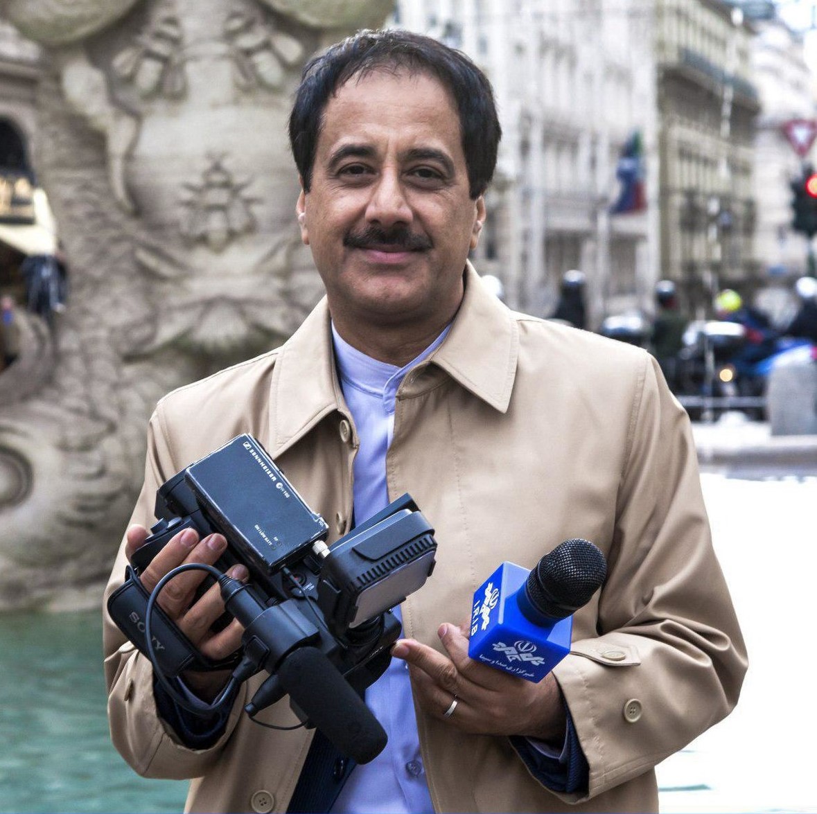 زندگی حمید معصومی نژاد در ایتالیا کتاب شد