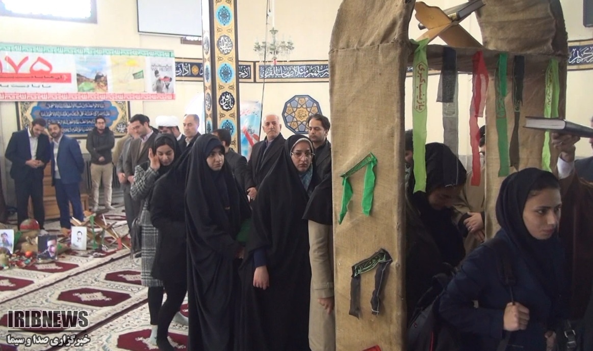 اعزام دانشجویان دختر کردستانی به اردوی راهیان نور اعزام دانشجویان دختر کردستانی به اردوی راهیان نور