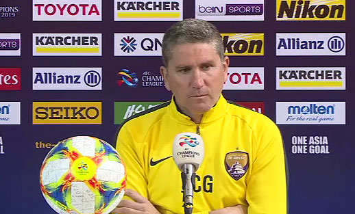 همه دوست دارند در جَو ورزشگاه آزادی بازی کنند