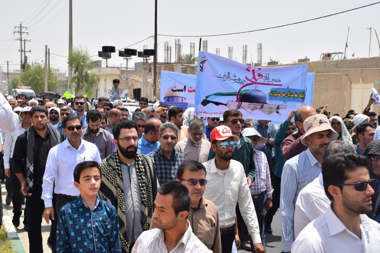 گرمای ۵۰ درجه و صلابت حضور مردم روزه دار جنوب فارس در راهپیمایی روز قدس گرمای ۵۰ درجه و صلابت حضور مردم روزه دار جنوب فارس در راهپیمایی روز قدس