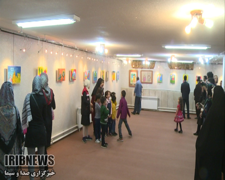گشایش نمایشگاه نقاشی «انگشت‌های کوچک رنگی»+فیلم