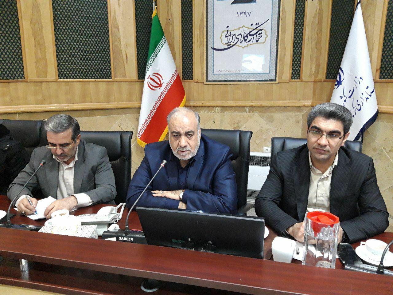 اجازه شکل گیری رانت در توزیع اقلام ضروری را نمیدهیم اجازه شکل گیری رانت در توزیع اقلام ضروری را نمیدهیم