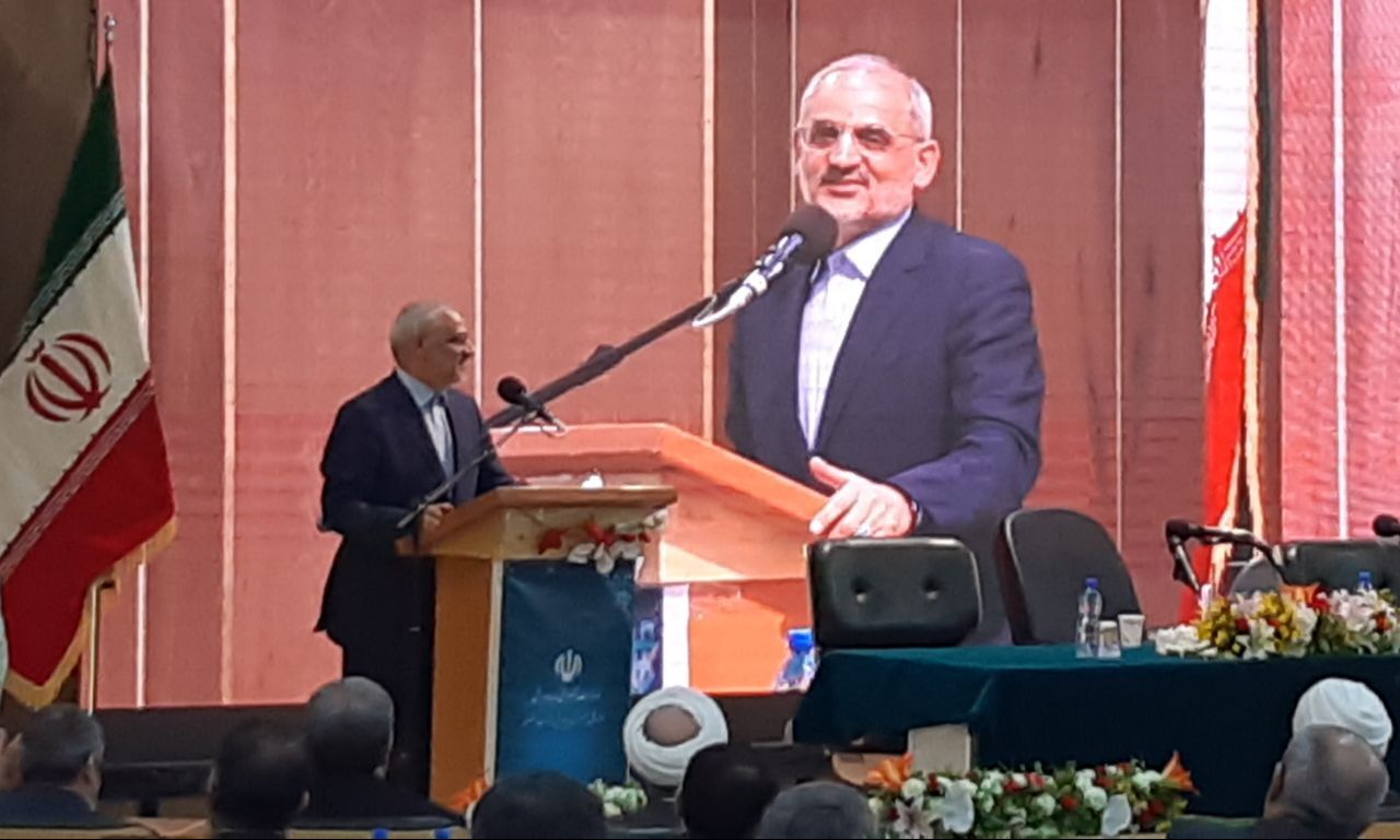 تربیت نسلی مومن و مسئولیت پذیر هدف مشترک حوزه و آموزش و پرورش