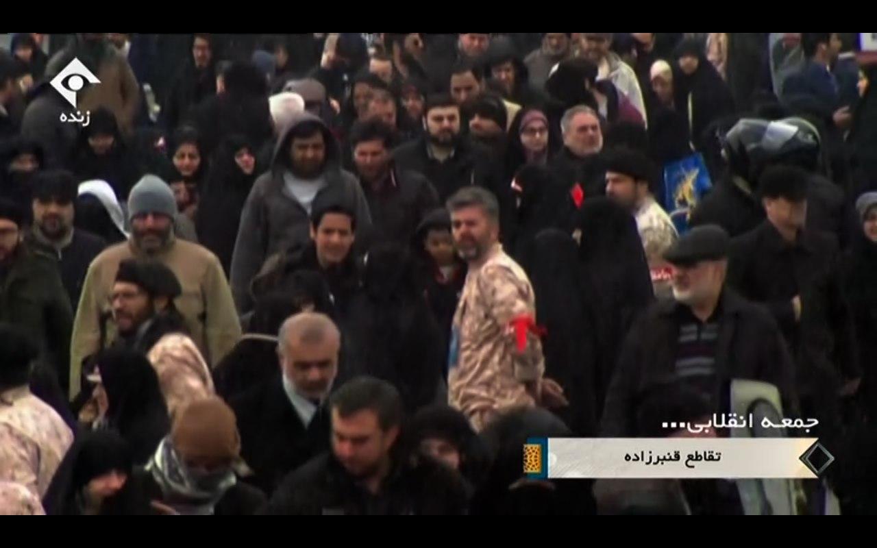 روايت تصویری از حضور عظیم مردم در مصلی تهران
