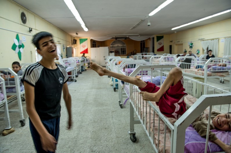 از كودكی تا بزرگسالی در آسایشگاه از كودكی تا بزرگسالی در آسایشگاه