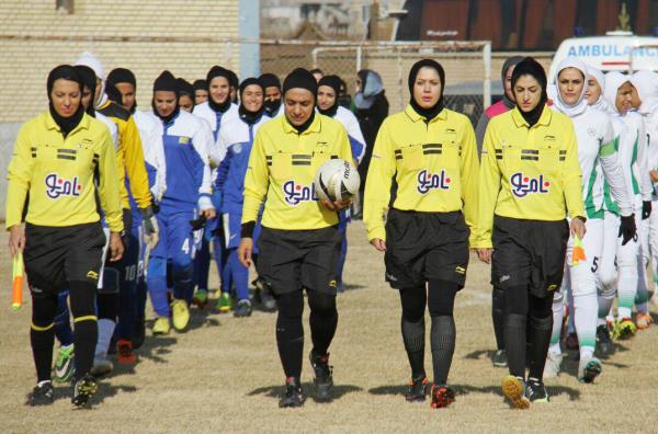 داوران دیدار تیمهای اصفهانی با حریفان