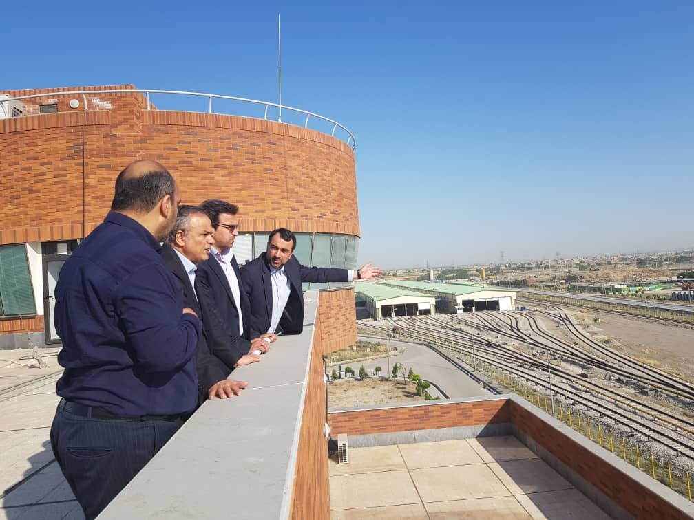 بازدید استاندار خراسان رضوی ازحاشیه شهر مشهد