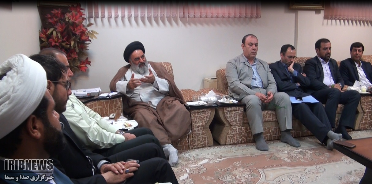 مسئولان به وظایف قانونی خود عمل کنند مسئولان به وظایف قانونی خود عمل کنند