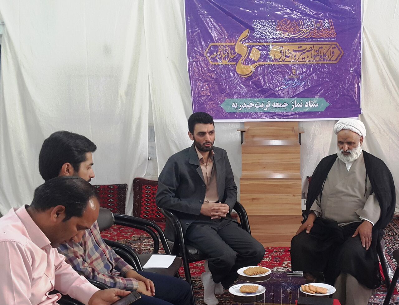 امام جمعه تربت حیدریه : نماز جمعه محلی برای وحدت ارکان نظام