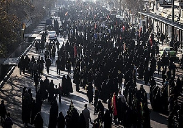 پیاده‌روی بزرگ جاماندگان اربعین در شهر مشهد مقدس