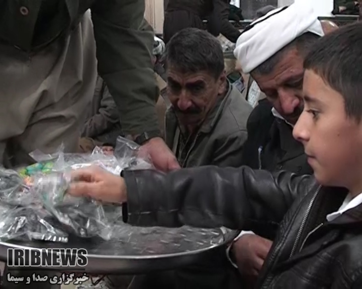 گزارش مکتوب.... مولودی&zwnj; خوانی یکی از سنتهای مناطق کردنشین در ماه ربیع الاول