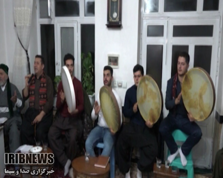 گزارش مکتوب.... مولودی&zwnj; خوانی یکی از سنتهای مناطق کردنشین در ماه ربیع الاول