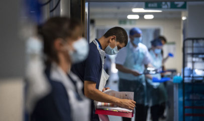 احتمال اجباری شدن ماسک در اماکن عمومی رو باز در فرانسه