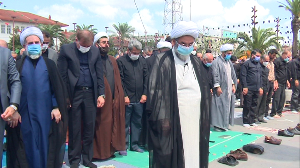 اقامه نماز ظهر عاشورا در گیلان