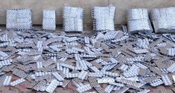 کشف قرص‌های فاقد مجوز در قاین