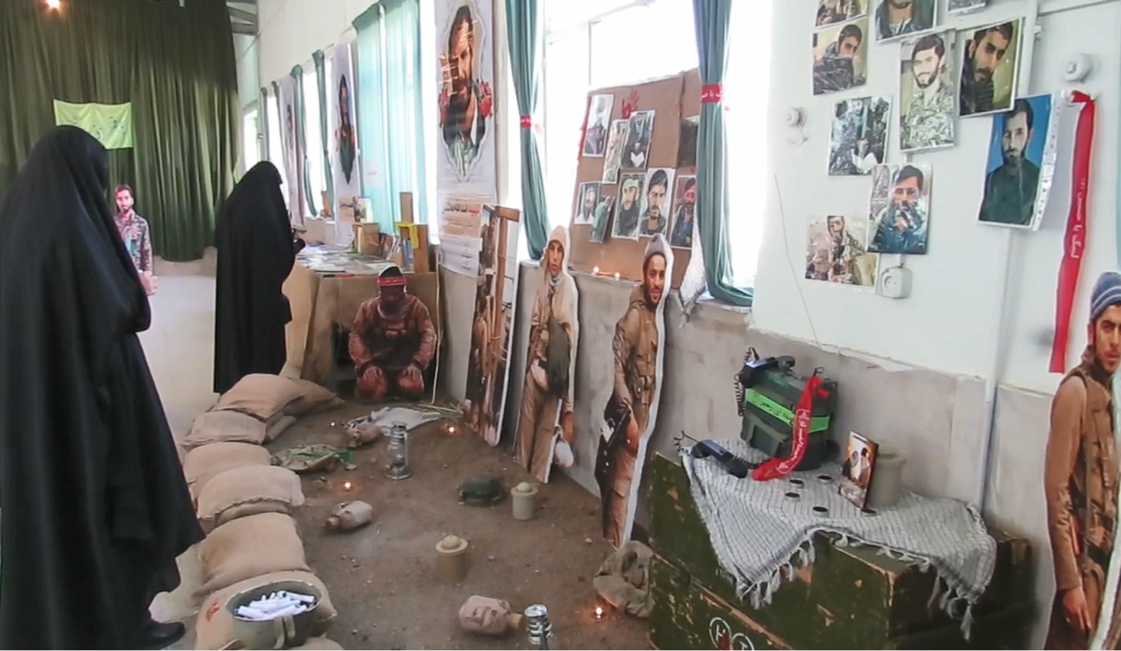 افتتاح نمایشگاه دستاوردهای انقلاب اسلامی در فراهان افتتاح نمایشگاه دستاوردهای انقلاب اسلامی در فراهان