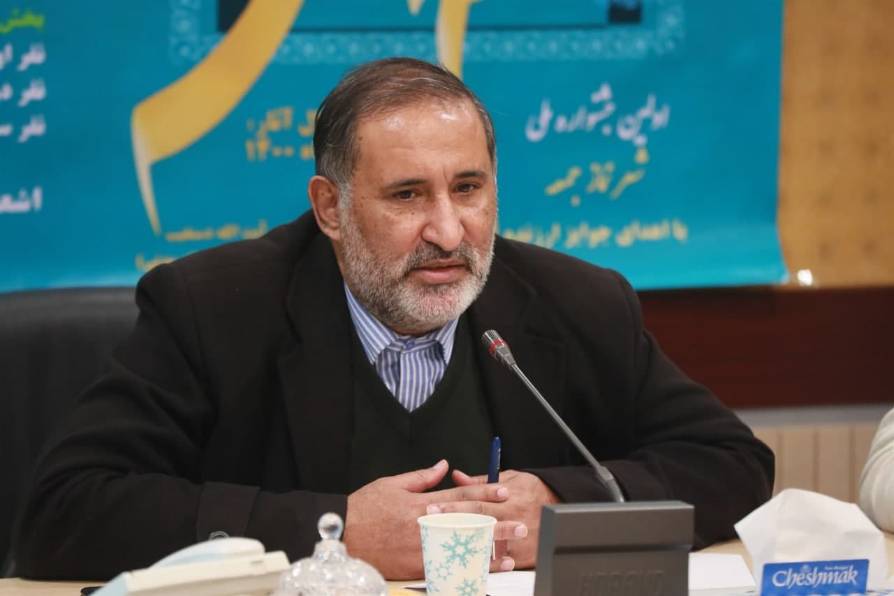 شعر فارسی در خدمت فریضه نماز جمعه شعر فارسی در خدمت فریضه نماز جمعه