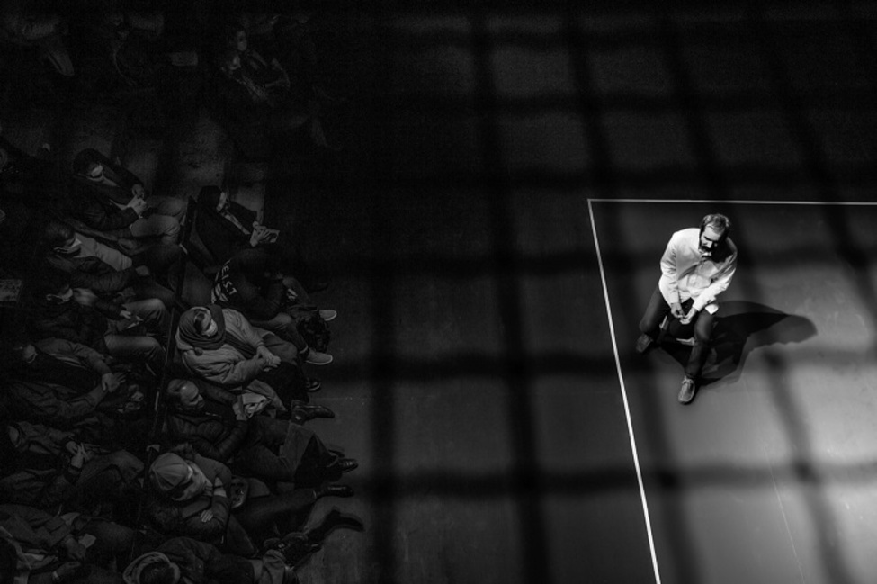 نگاهی به پرفروش&zwnj;ترین تئاتر ایران در سال ۱۴۰۰