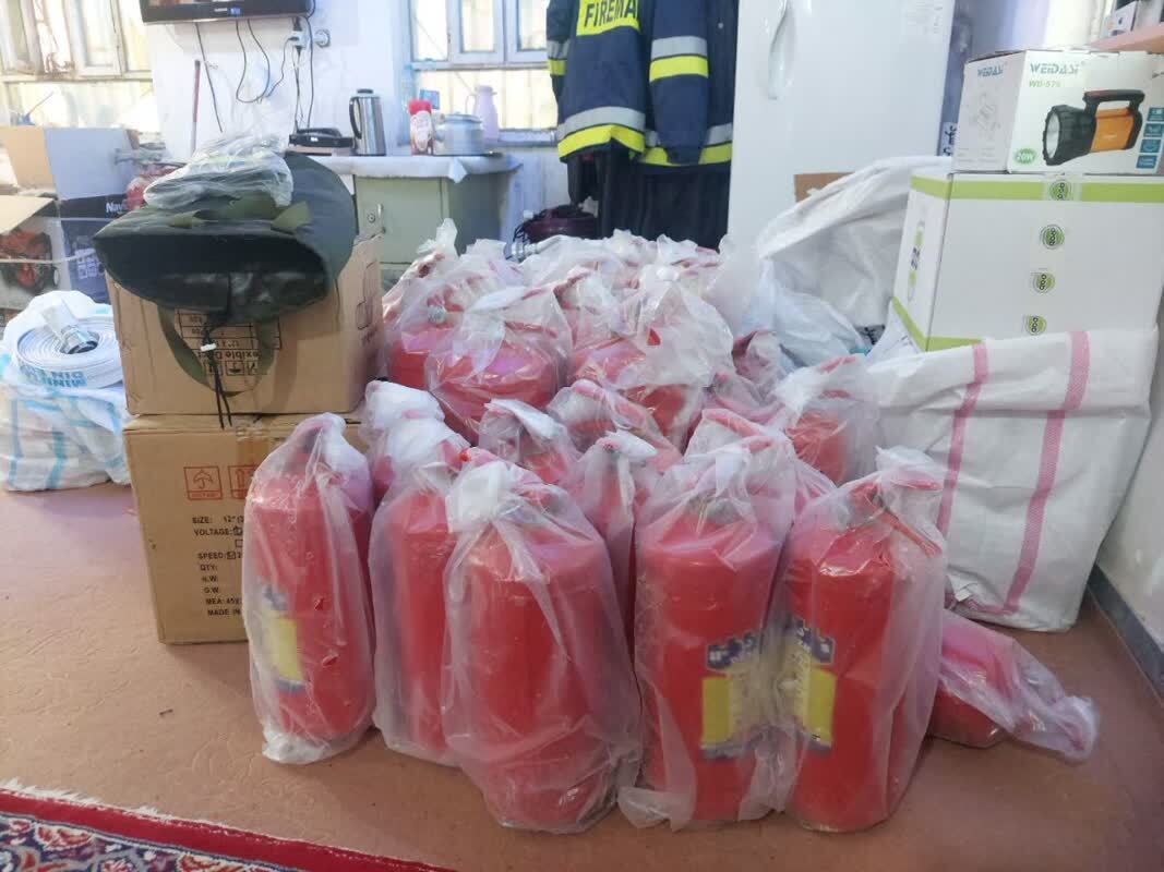 خریداری و بروزرسانی تجهیزات آتش نشانی شهرداری هندیجان خریداری و بروزرسانی تجهیزات آتش نشانی شهرداری هندیجان