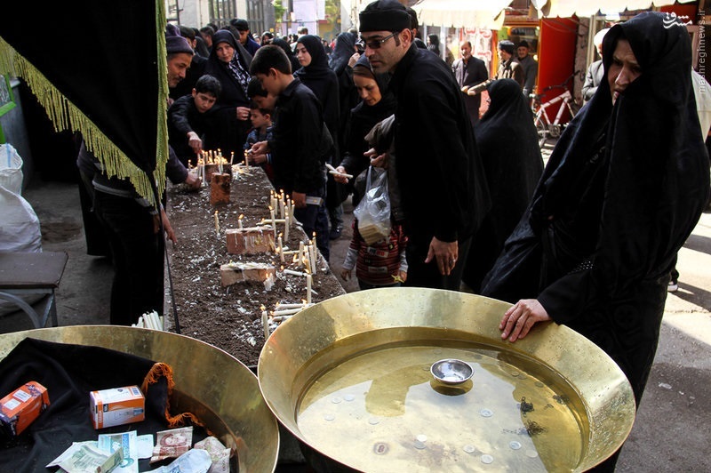 آغاز آئین شمع‌گردانی تاسوعای حسینی در اردبیل