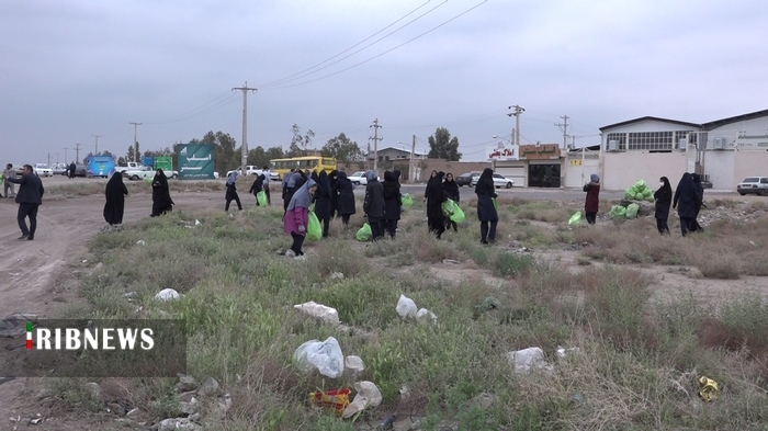 پاکسازی محدوده شهر قم از زبالههای پلاستیکی توسط دانش آموزان پاکسازی محدوده شهر قم از زبالههای پلاستیکی توسط دانش آموزان