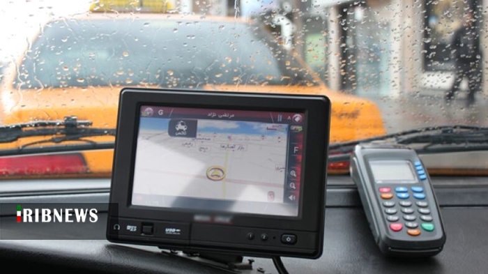 تمام تاکسی‌های قم تا پایان شهریور به کارت‌خوان مجهز می‌شوند