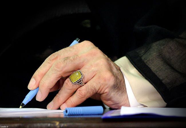 محمد مخبر مشاور و دستیار رهبری شد محمد مخبر مشاور و دستیار رهبری شد