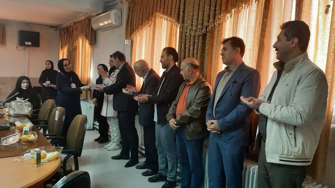 تجلیل از پرستاران شهرستان نقده  تجلیل از پرستاران شهرستان نقده