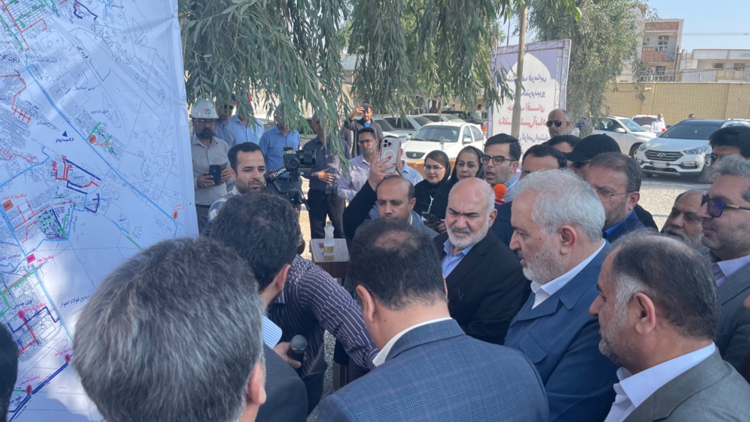 بازدید وزیر نیرو از اجرای طرح تصفیه خانه غرب اهواز بازدید وزیر نیرو از اجرای طرح تصفیه خانه غرب اهواز