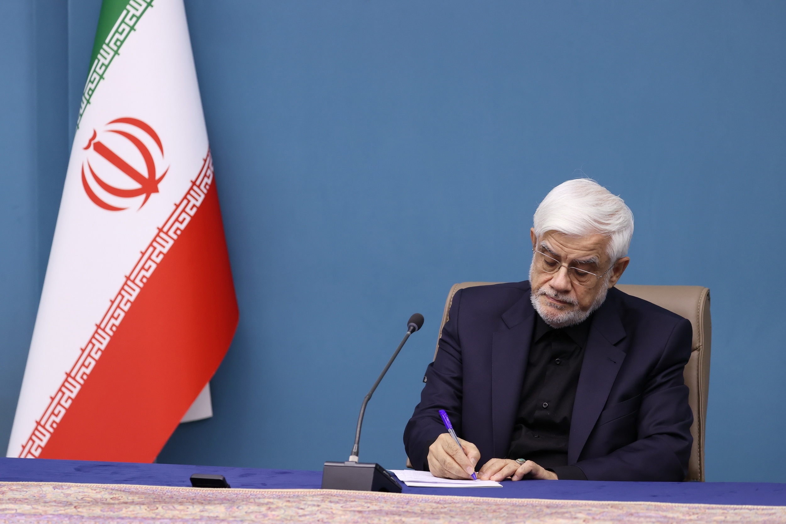 شهید صفی الدین اسوه شجاعت و ایستادگی در برابر ظلم بود شهید صفی الدین اسوه شجاعت و ایستادگی در برابر ظلم بود