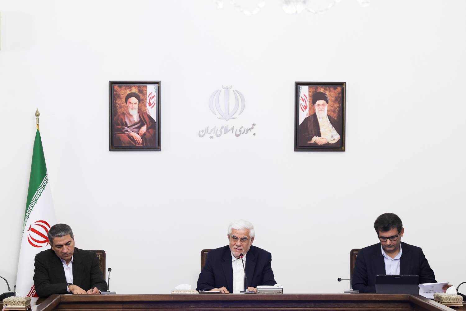 شعار امسال راهبرد عملیاتی برنامهها دولت است شعار امسال راهبرد عملیاتی برنامهها دولت است