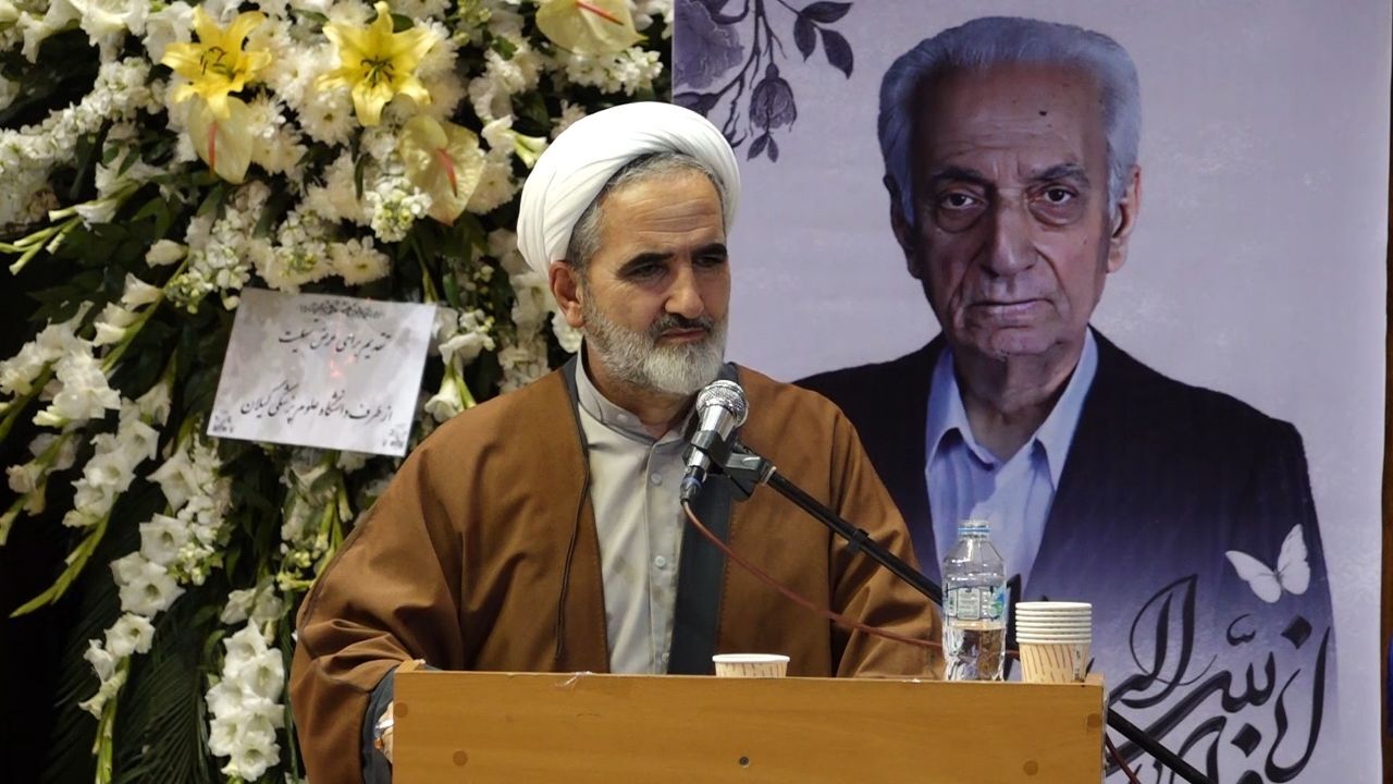 مراسم سومین روز درگذشت پروفسور پیروز در لاهیجان