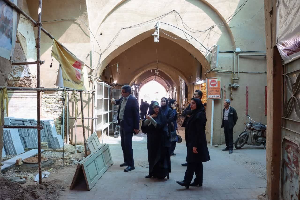 تاکید مشاور وزیر بر تسریع تکمیل طرح موزه بزرگ یزد تاکید مشاور وزیر بر تسریع تکمیل طرح موزه بزرگ یزد