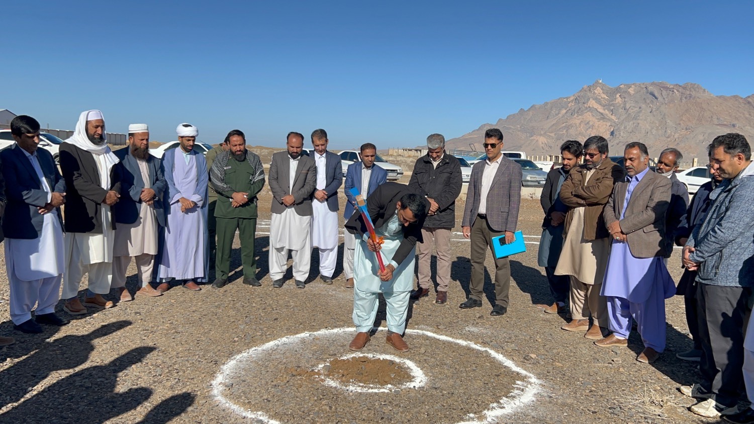 کلنگ زنی ساختمان اداری کمیته امداد امام (ره) شهرستان مهرستان