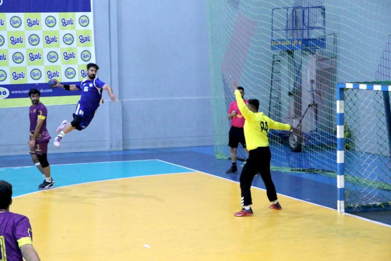 هندبالیستهای کازرونی صدرنشین رقابتهای هندبال مردان کشور هندبالیستهای کازرونی صدرنشین رقابتهای هندبال مردان کشور