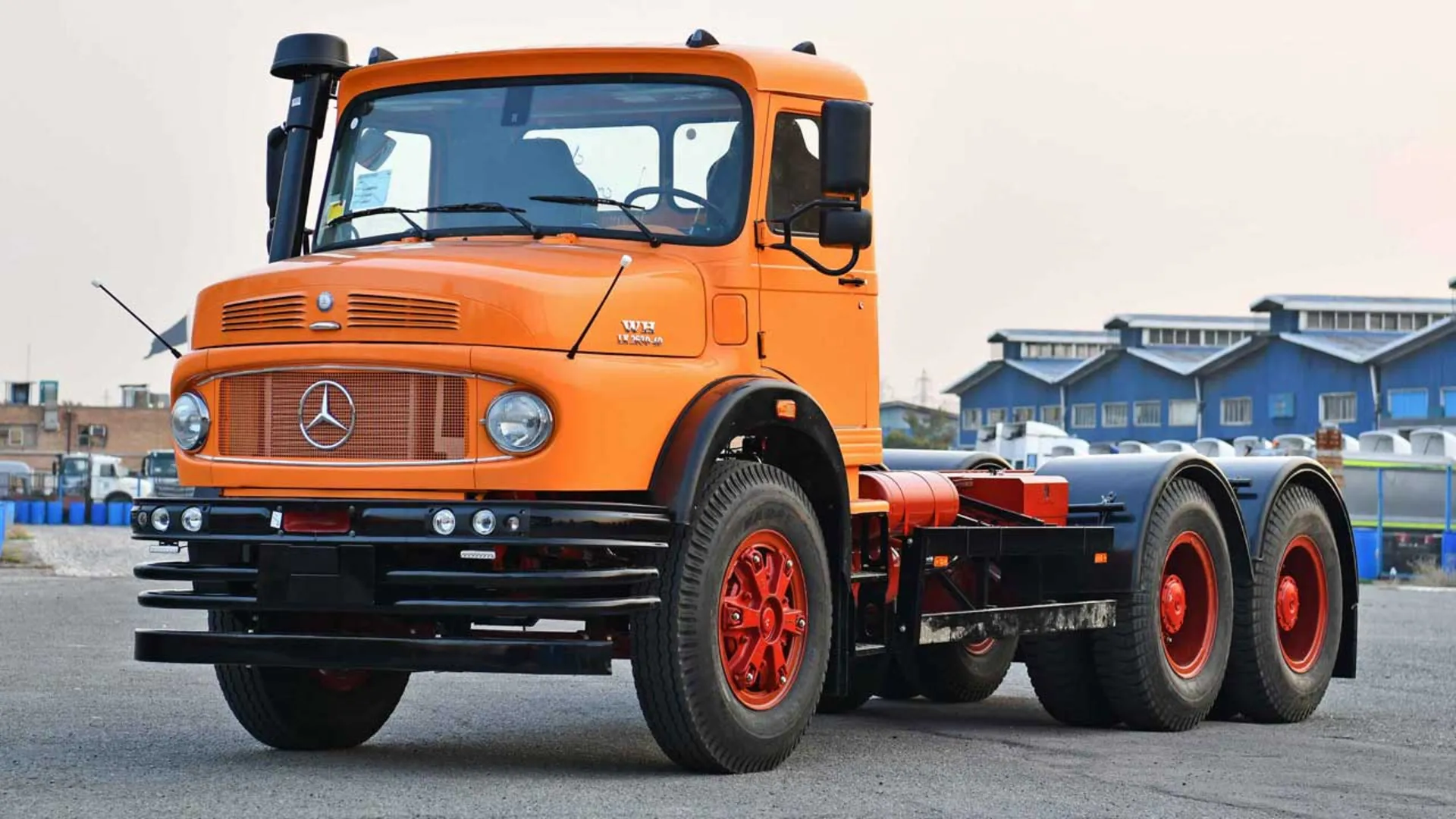 تداوم تولید و فروش خودرو‌های سنگین بدون استاندارد