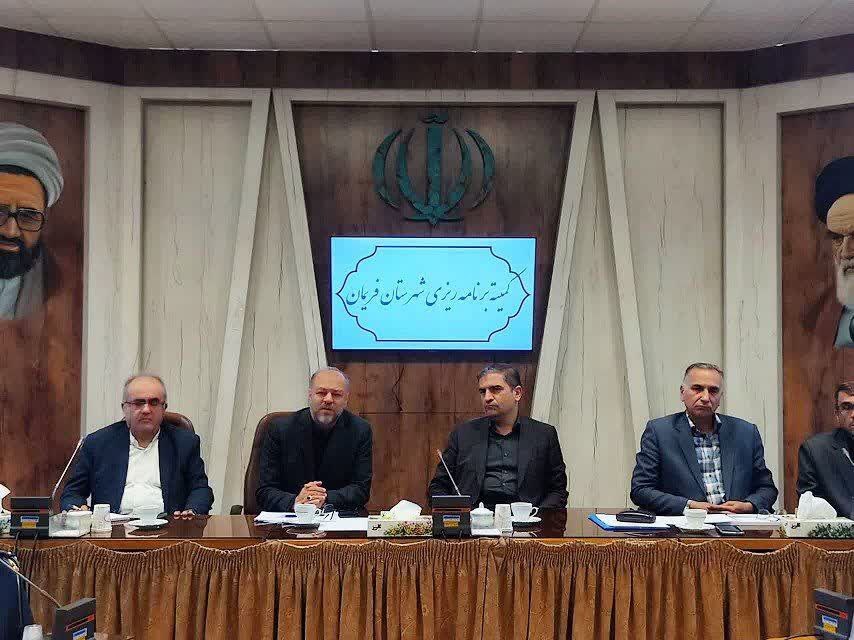 اولویت ما در تقسیم اعتبار، آبرسانی، تولید برق پاک و درمان است