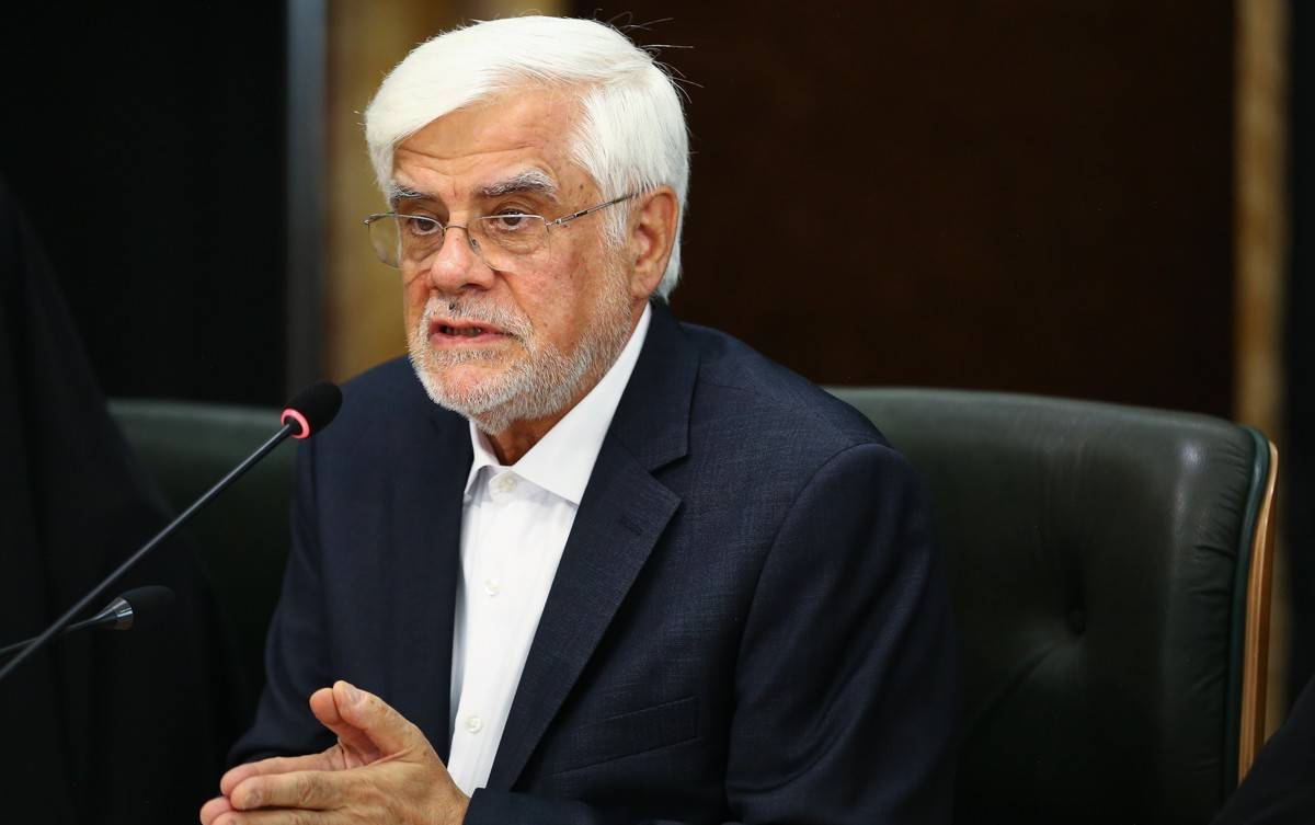 عارف: کشور به اصلاحات اقتصادی نیاز دارد