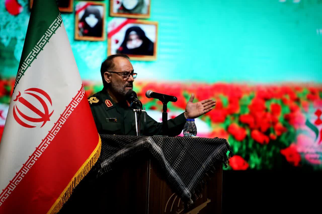 الگوی تراز بانوان ایرانی حضرت زینب (س) است الگوی تراز بانوان ایرانی حضرت زینب (س) است