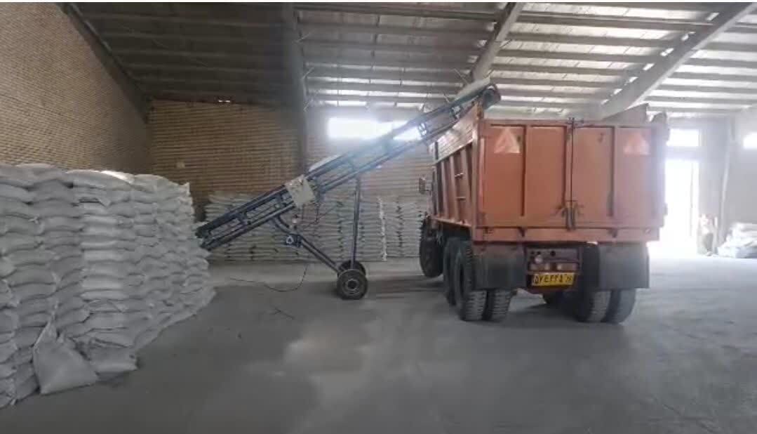 توزیع ۶ هزار تن کود در قطب کشاورزی استان بوشهر