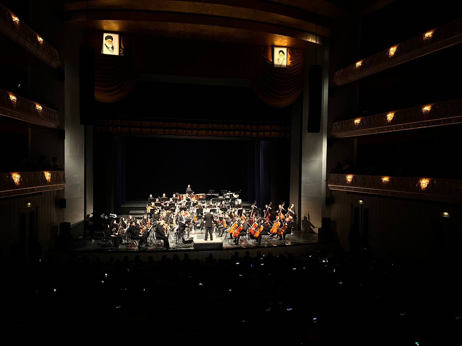 تجدید خاطرات گذشته در تالار وحدت تجدید خاطرات گذشته در تالار وحدت